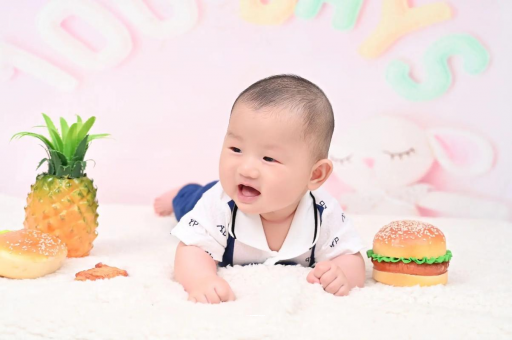 张家界两岁宝宝晚上哭